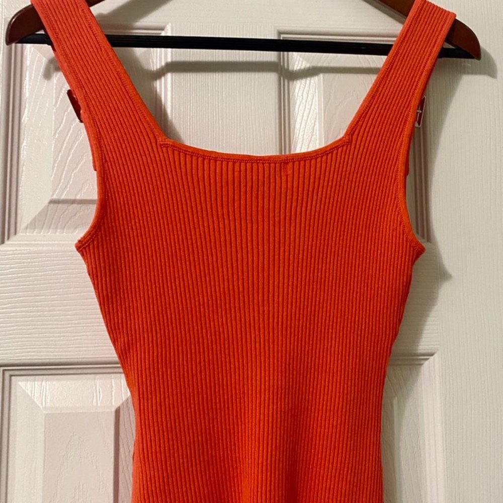 TOP - Picture 2 of 2